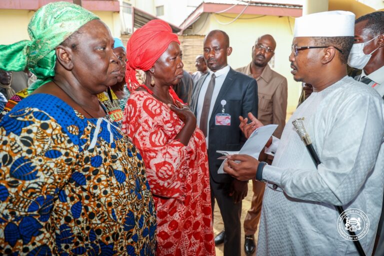 زيارة مفاجئة لرئيس الجمهورية إلى الصندوق الوطني للمتقاعدين المدنيين